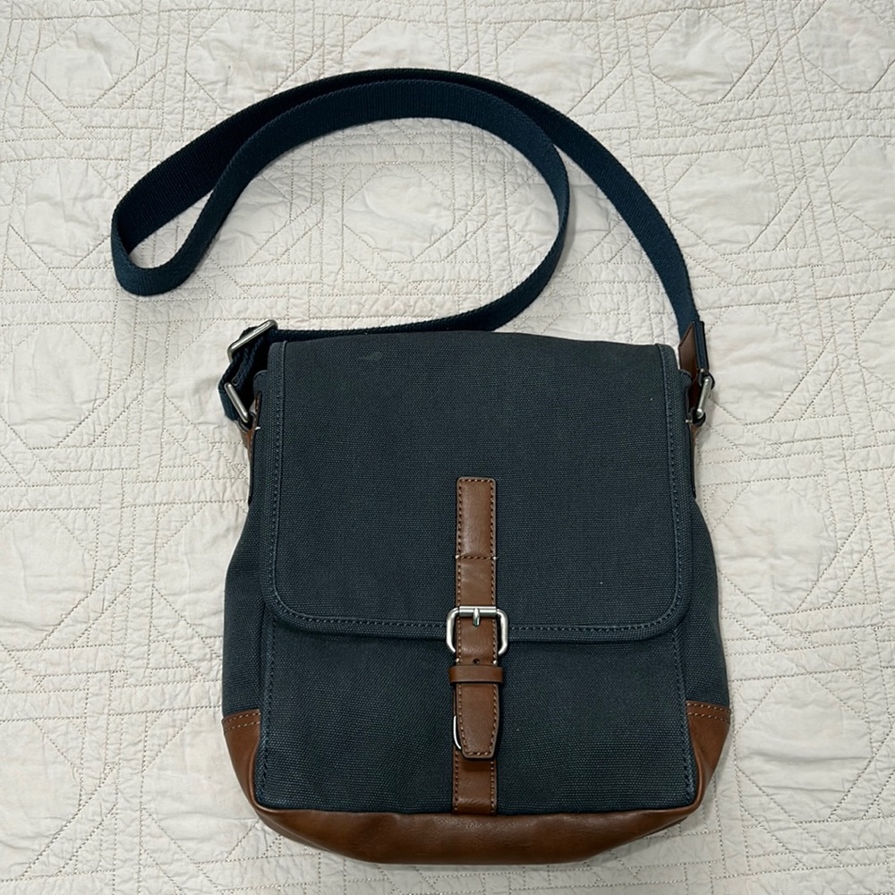 Women’s Fossil crossbody bag
